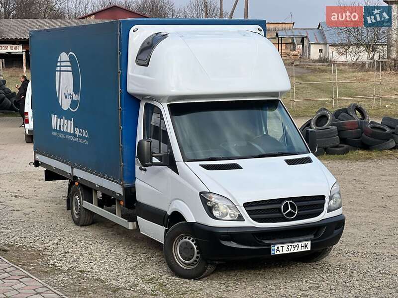 Mercedes-Benz Sprinter 2011