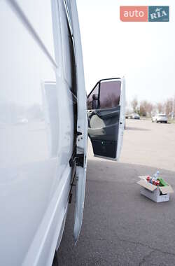 Грузовой фургон Mercedes-Benz Sprinter 2006 в 