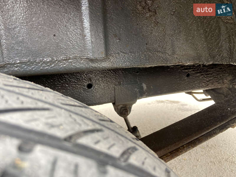 Вантажний фургон Mercedes-Benz Sprinter 2005 в Львові