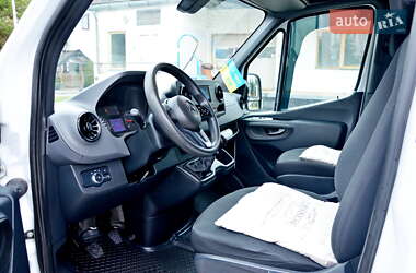 Грузопассажирский фургон Mercedes-Benz Sprinter 2020 в 