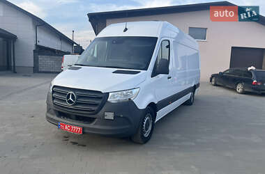Грузовой фургон Mercedes-Benz Sprinter 2018 в 