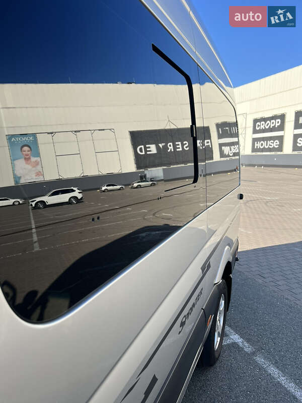Микроавтобус Mercedes-Benz Sprinter 2013 в Коростене