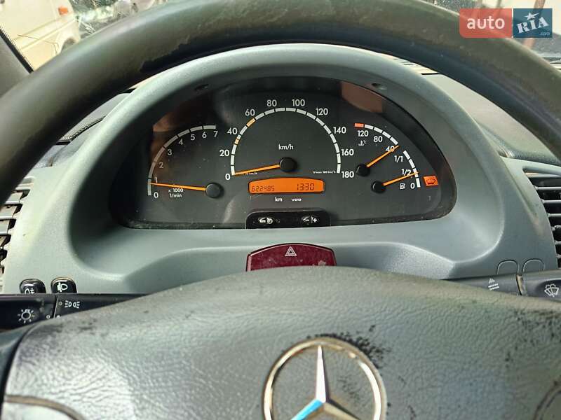 Грузовой фургон Mercedes-Benz Sprinter 2006 в Иршаве фото 27 Грузовой фургон Mercedes-Benz Sprinter 2006 в Иршаве