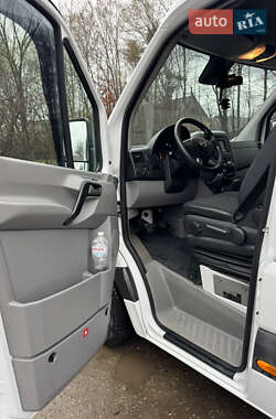 Вантажопасажирський фургон Mercedes-Benz Sprinter 2013 в 