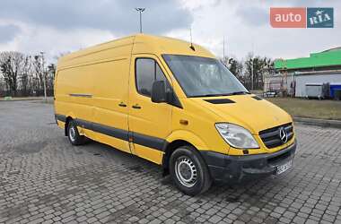 Грузовой фургон Mercedes-Benz Sprinter 2012 в 