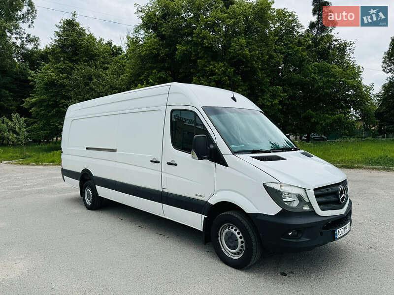 Вантажний фургон Mercedes-Benz Sprinter 2016 в Боярці