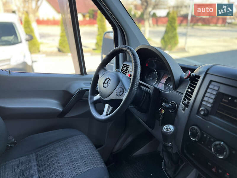 Туристический / Междугородний автобус Mercedes-Benz Sprinter 2014 в Черновцах