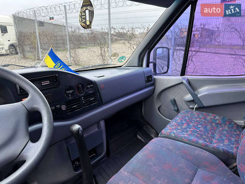 Туристичний / Міжміський автобус Mercedes-Benz Sprinter 2000 в Дніпрі