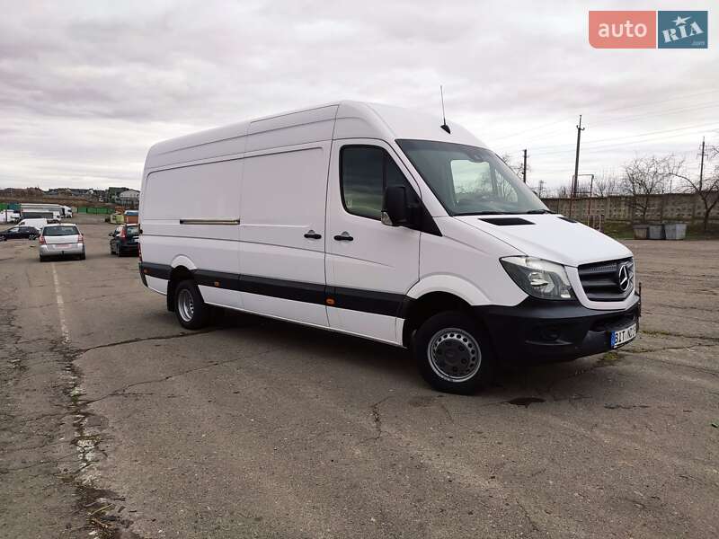 Вантажний фургон Mercedes-Benz Sprinter 2016 в Рівному