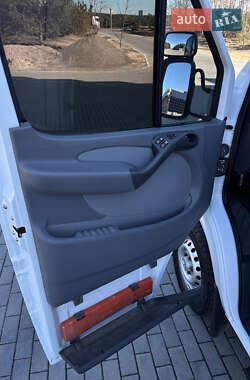 Вантажний фургон Mercedes-Benz Sprinter 2005 в Рівному