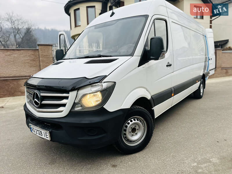 Грузовой фургон Mercedes-Benz Sprinter 2017 в Тячеве