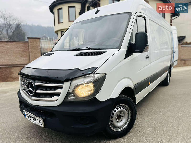 Грузовой фургон Mercedes-Benz Sprinter 2017 в Тячеве