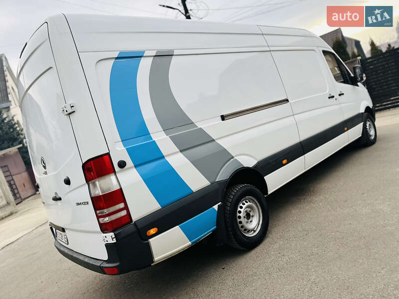 Грузовой фургон Mercedes-Benz Sprinter 2017 в Тячеве