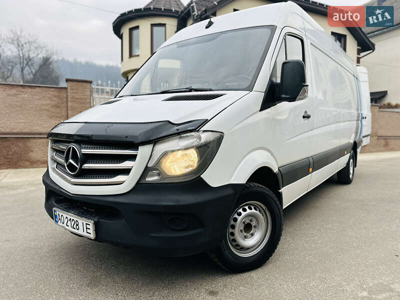 Грузовой фургон Mercedes-Benz Sprinter 2017 в Тячеве