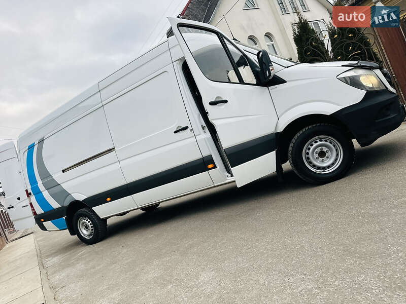 Грузовой фургон Mercedes-Benz Sprinter 2017 в Тячеве