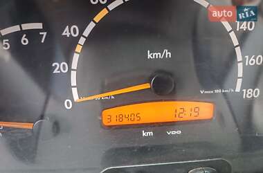 Вантажний фургон Mercedes-Benz Sprinter 2005 в 