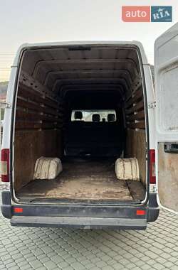 Грузовой фургон Mercedes-Benz Sprinter 2004 в 