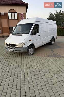Грузовой фургон Mercedes-Benz Sprinter 2004 в 