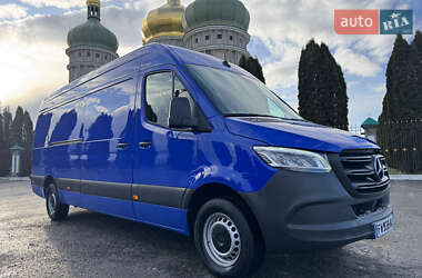 Грузовой фургон Mercedes-Benz Sprinter 2021 в 