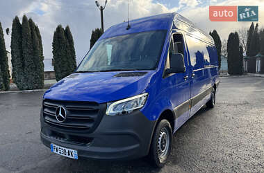 Грузовой фургон Mercedes-Benz Sprinter 2021 в 