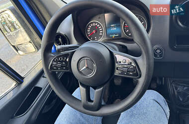Грузовой фургон Mercedes-Benz Sprinter 2021 в 
