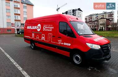 Грузовой фургон Mercedes-Benz Sprinter 2021 в 