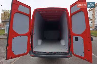 Грузовой фургон Mercedes-Benz Sprinter 2021 в 