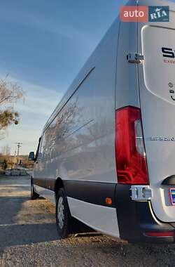 Грузовой фургон Mercedes-Benz Sprinter 2020 в 