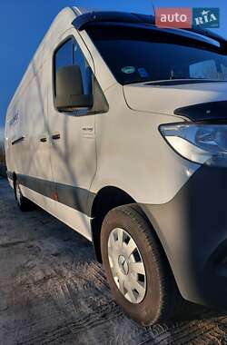 Грузовой фургон Mercedes-Benz Sprinter 2020 в 
