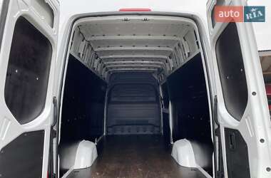 Грузовой фургон Mercedes-Benz Sprinter 2019 в 