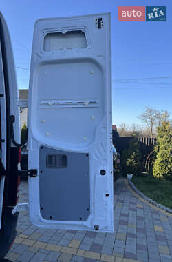 Вантажний фургон Mercedes-Benz Sprinter 2014 в 