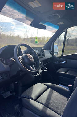 Вантажопасажирський фургон Mercedes-Benz Sprinter 2020 в 