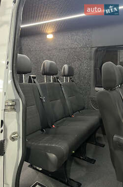 Вантажопасажирський фургон Mercedes-Benz Sprinter 2020 в 