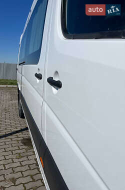 Туристичний / Міжміський автобус Mercedes-Benz Sprinter 2012 в 
