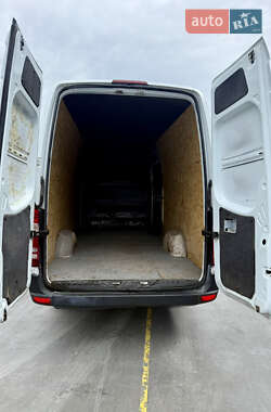 Грузовой фургон Mercedes-Benz Sprinter 2007 в 