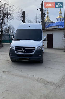 Грузопассажирский фургон Mercedes-Benz Sprinter 2019 в 