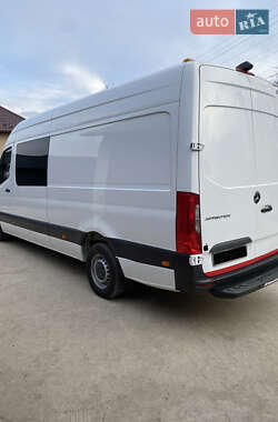 Грузопассажирский фургон Mercedes-Benz Sprinter 2019 в 