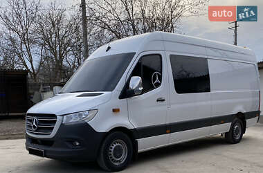 Грузопассажирский фургон Mercedes-Benz Sprinter 2019 в 