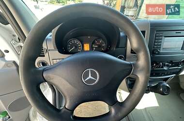 Грузовой фургон Mercedes-Benz Sprinter 2015 в 