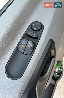 Грузовой фургон Mercedes-Benz Sprinter 2015 в 