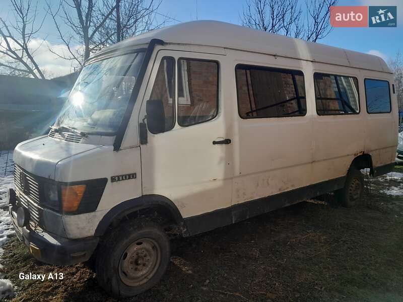 Мікроавтобус Mercedes-Benz Sprinter 1995 в Олевську