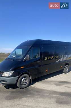 Грузовой фургон Mercedes-Benz Sprinter 2004 в 