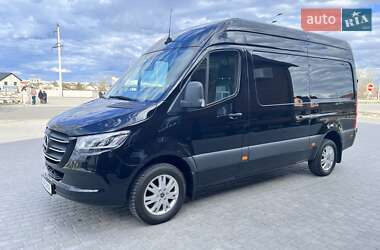 Грузовой фургон Mercedes-Benz Sprinter 2020 в 