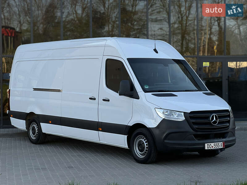 Грузовой фургон Mercedes-Benz Sprinter 2021 в 