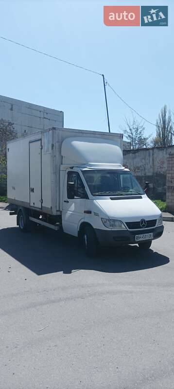Mercedes-Benz Sprinter 2004