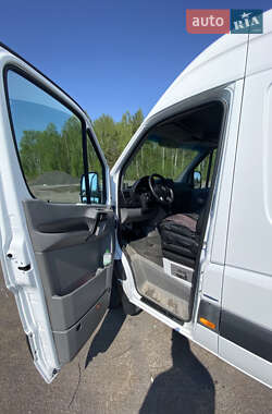 Грузовой фургон Mercedes-Benz Sprinter 2016 в 