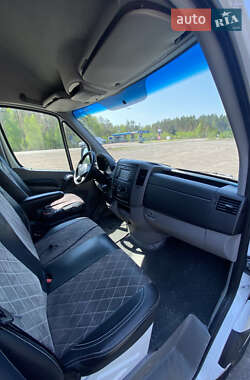 Грузовой фургон Mercedes-Benz Sprinter 2016 в 