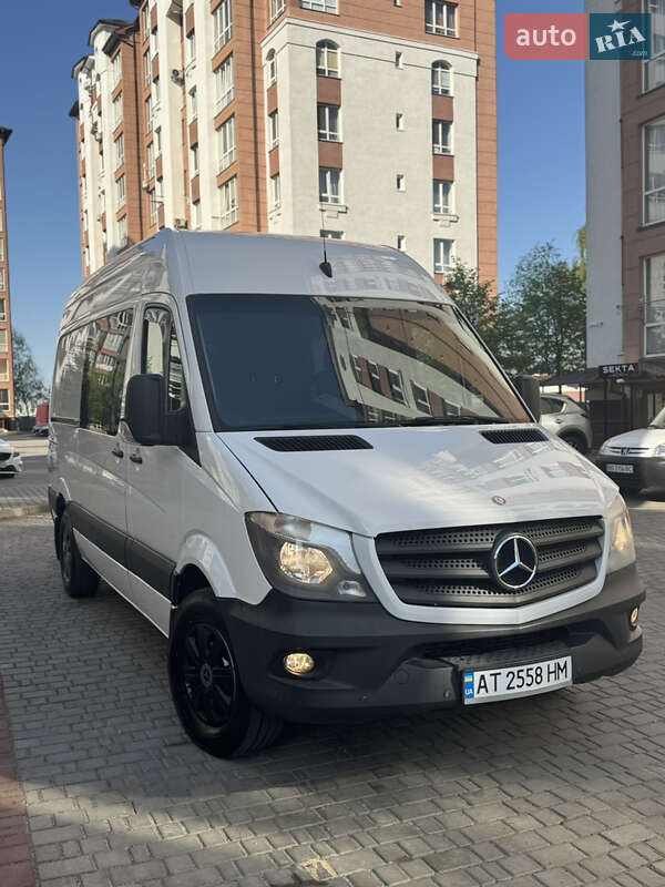 Mercedes-Benz Sprinter 2013