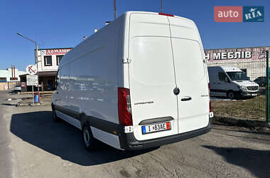 Грузовой фургон Mercedes-Benz Sprinter 2020 в 