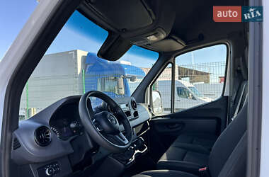 Грузовой фургон Mercedes-Benz Sprinter 2020 в 
